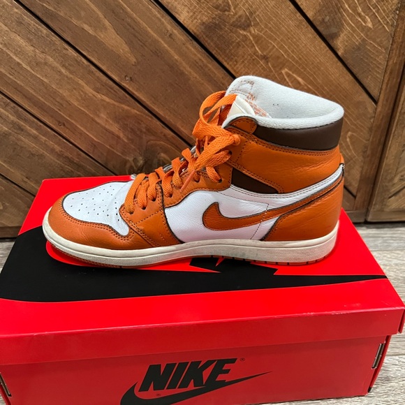 Jordan 1 Starfish - Picture 7 of 10